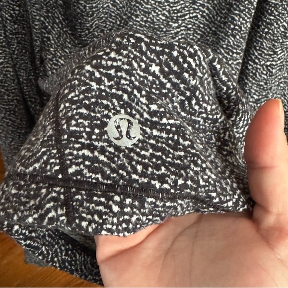 Lululemon Outrun 1/2 Zip - Picture 7 of 9